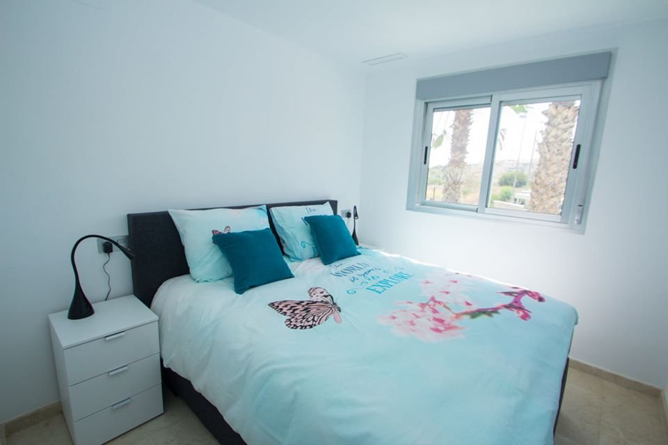 Fully furnished apartments, with terrace and communal pool, Las Filipinas