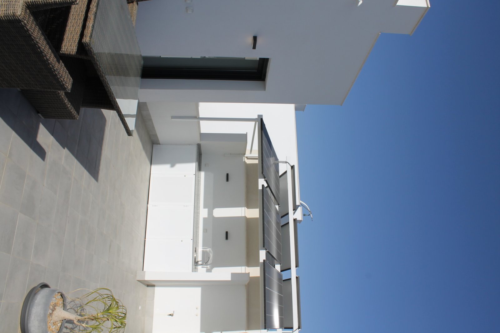 Exklusive freistehende Häuser mit Schwimmbad und privatem Garten, in der Nähe des Flughafens, Roldán