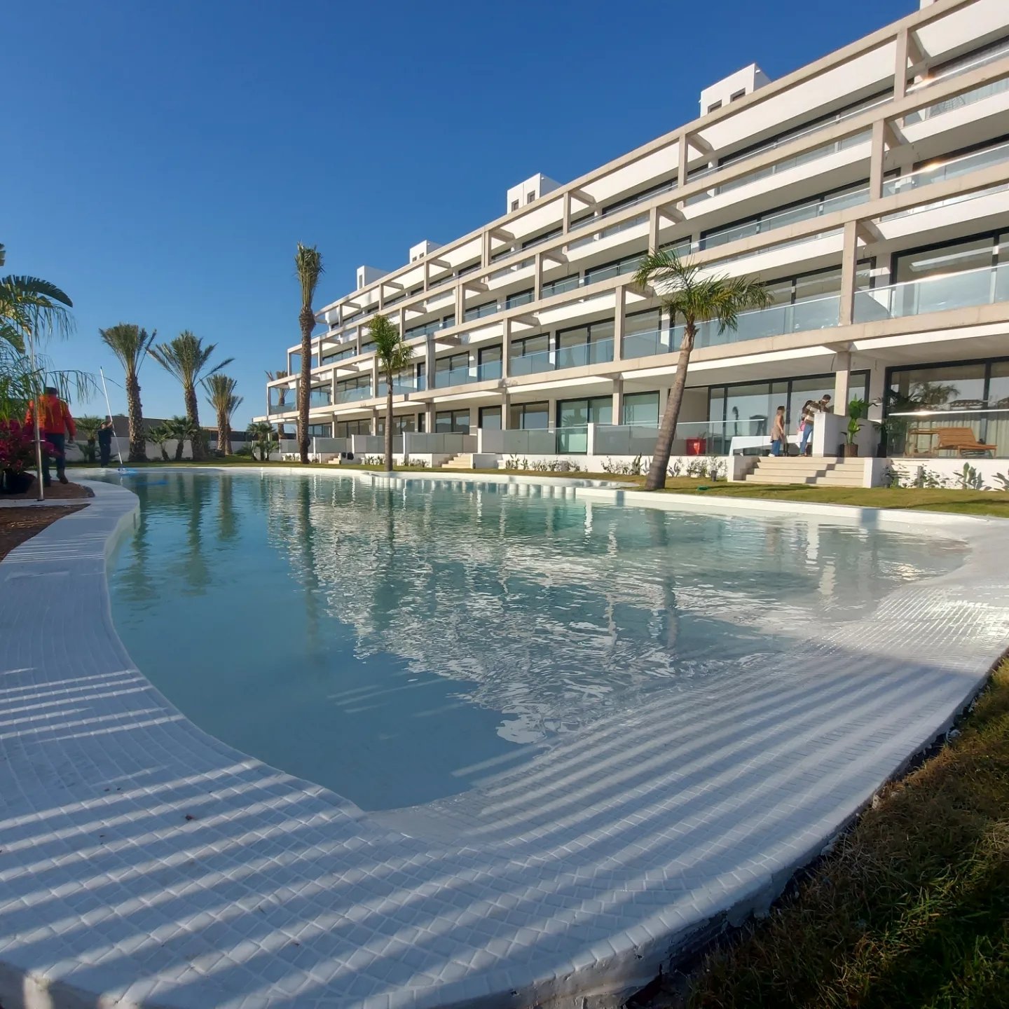 Sunny apartments, 400 m from the sea, with swimming pool, Mar de Cristal