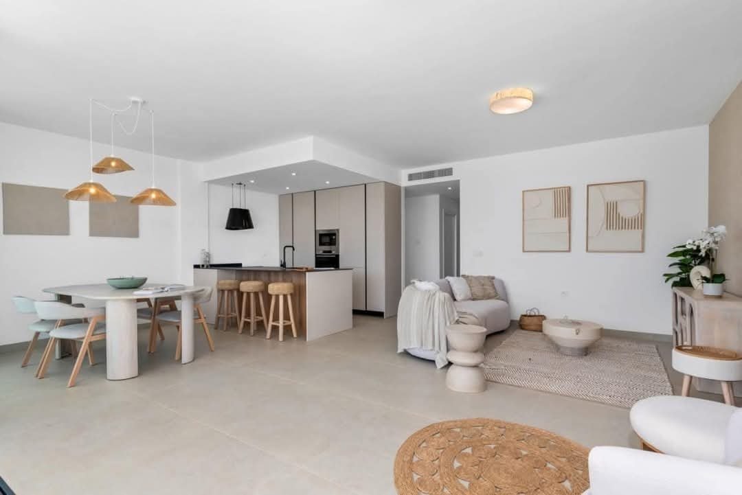 Sunny apartments, 400 m from the sea, with swimming pool, Mar de Cristal
