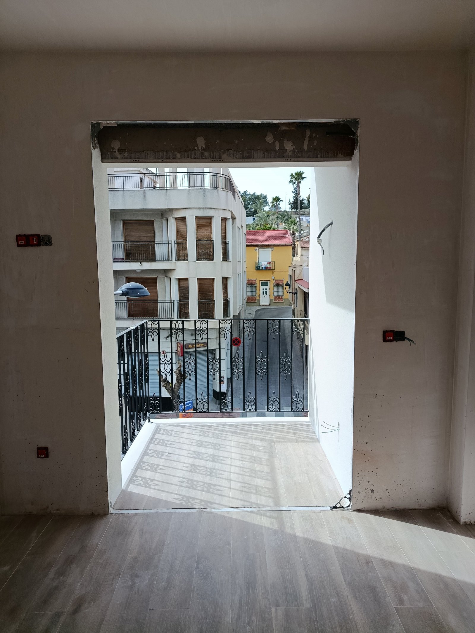 Moderne Wohnung mit Terrasse und gemeinschaftlichem Solarium, ruhige Wohngegend, Bigastro