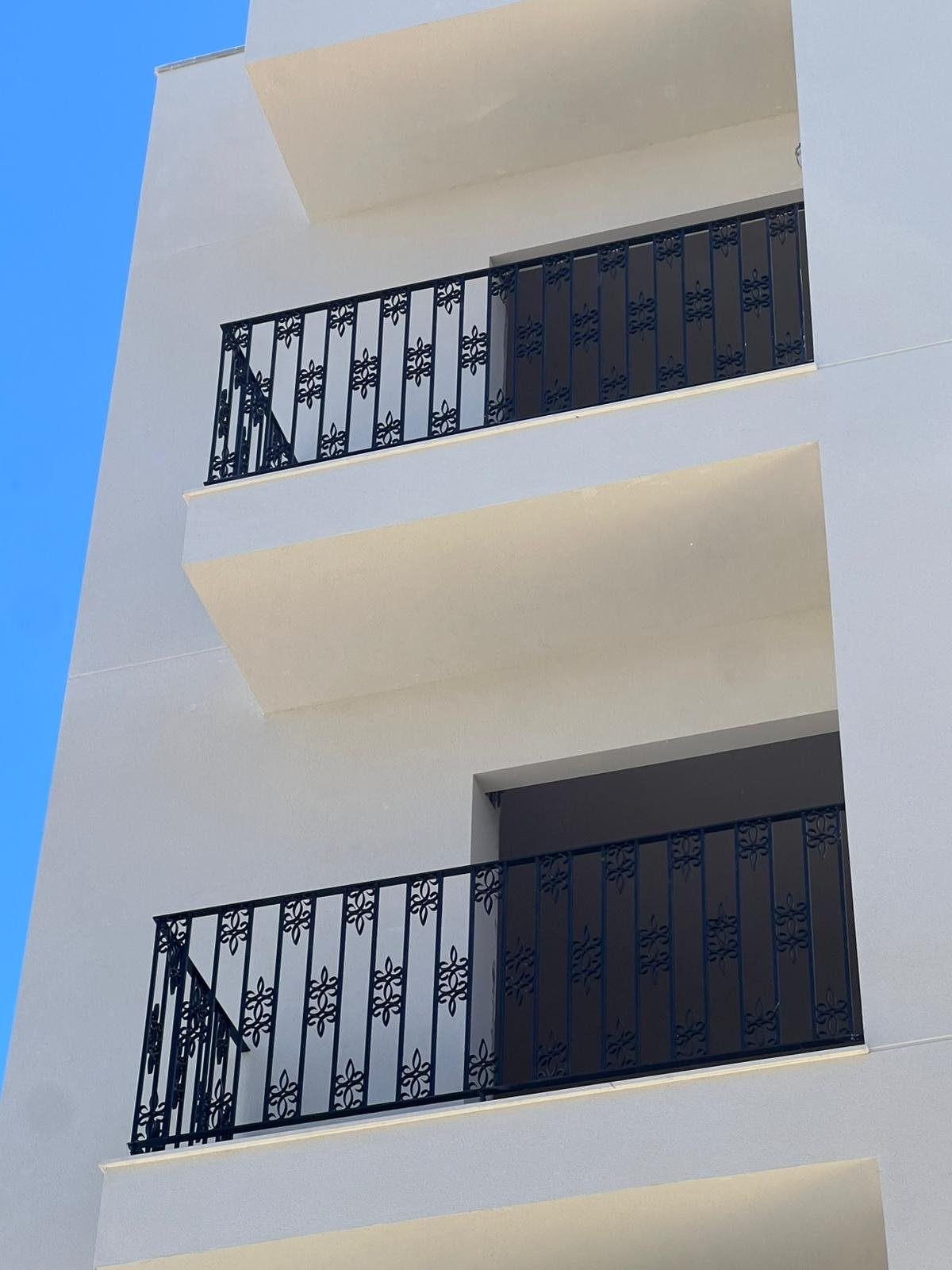 Moderne Wohnung mit Terrasse und gemeinschaftlichem Solarium, ruhige Wohngegend, Bigastro