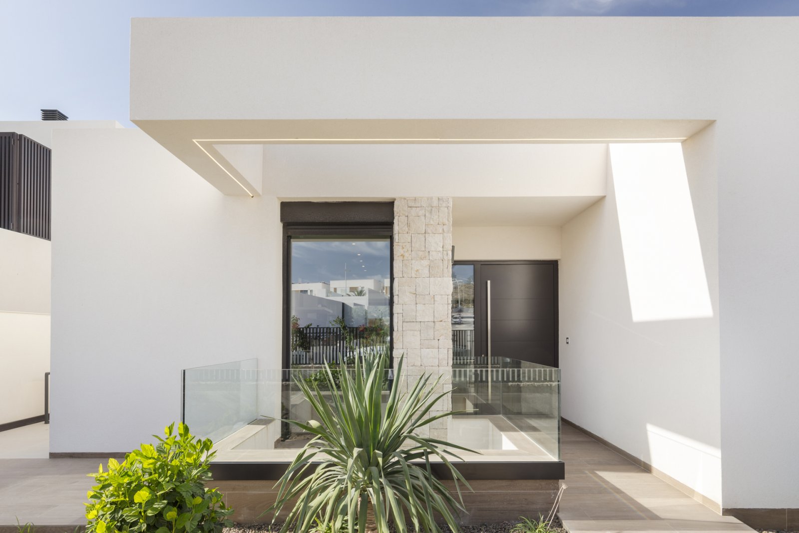 Exclusive villas next to the golf course 100 m, La Finca