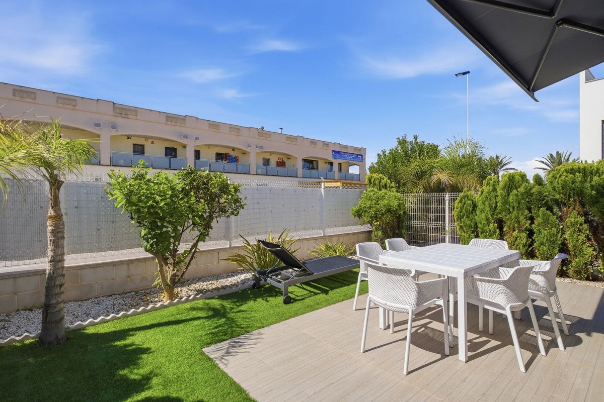 Luxury villa with roof terrace and sea view, Punta Prima
