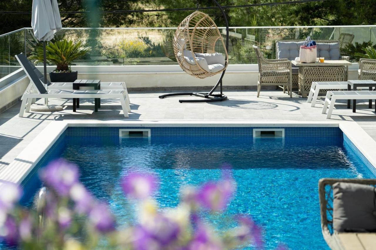 Elegant villa with panoramic sea views and private pool in Podstrana