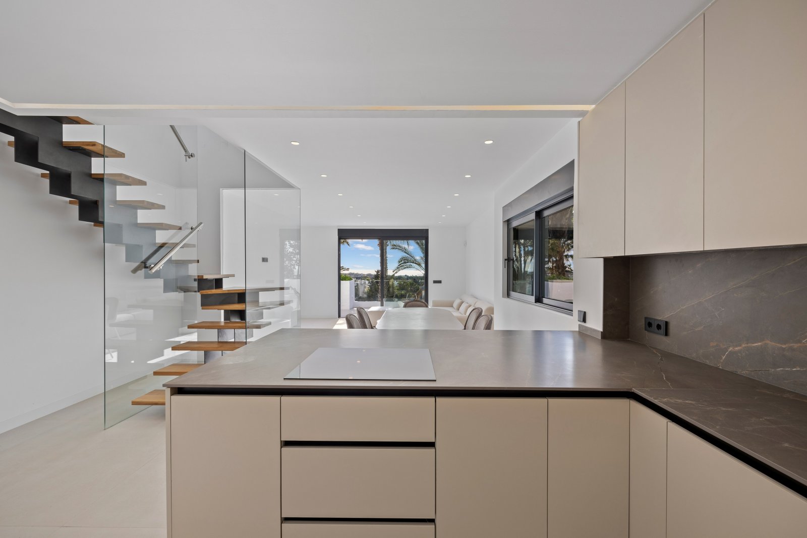 Exklusive Apartments am Golfplatz und am Meer, El Paraíso, Estepona