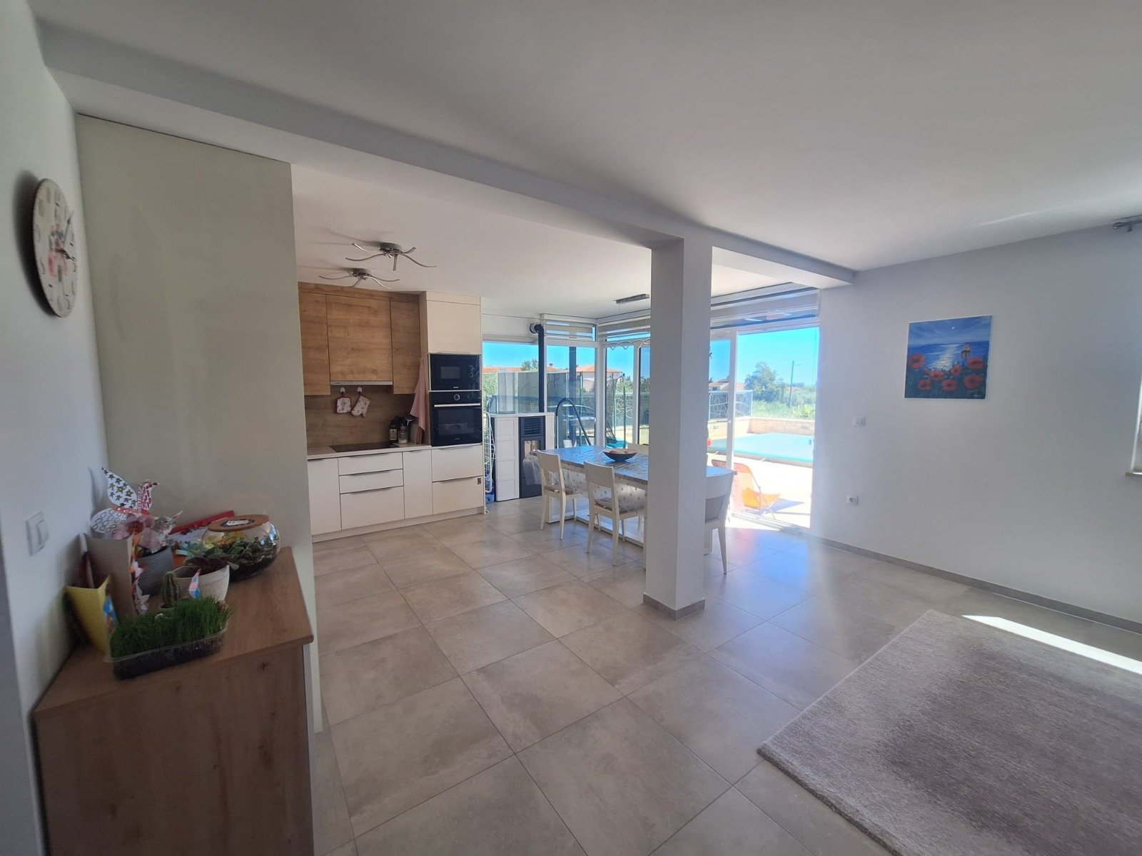 Modern apartment with swimming pool and spacious garden in Medulin