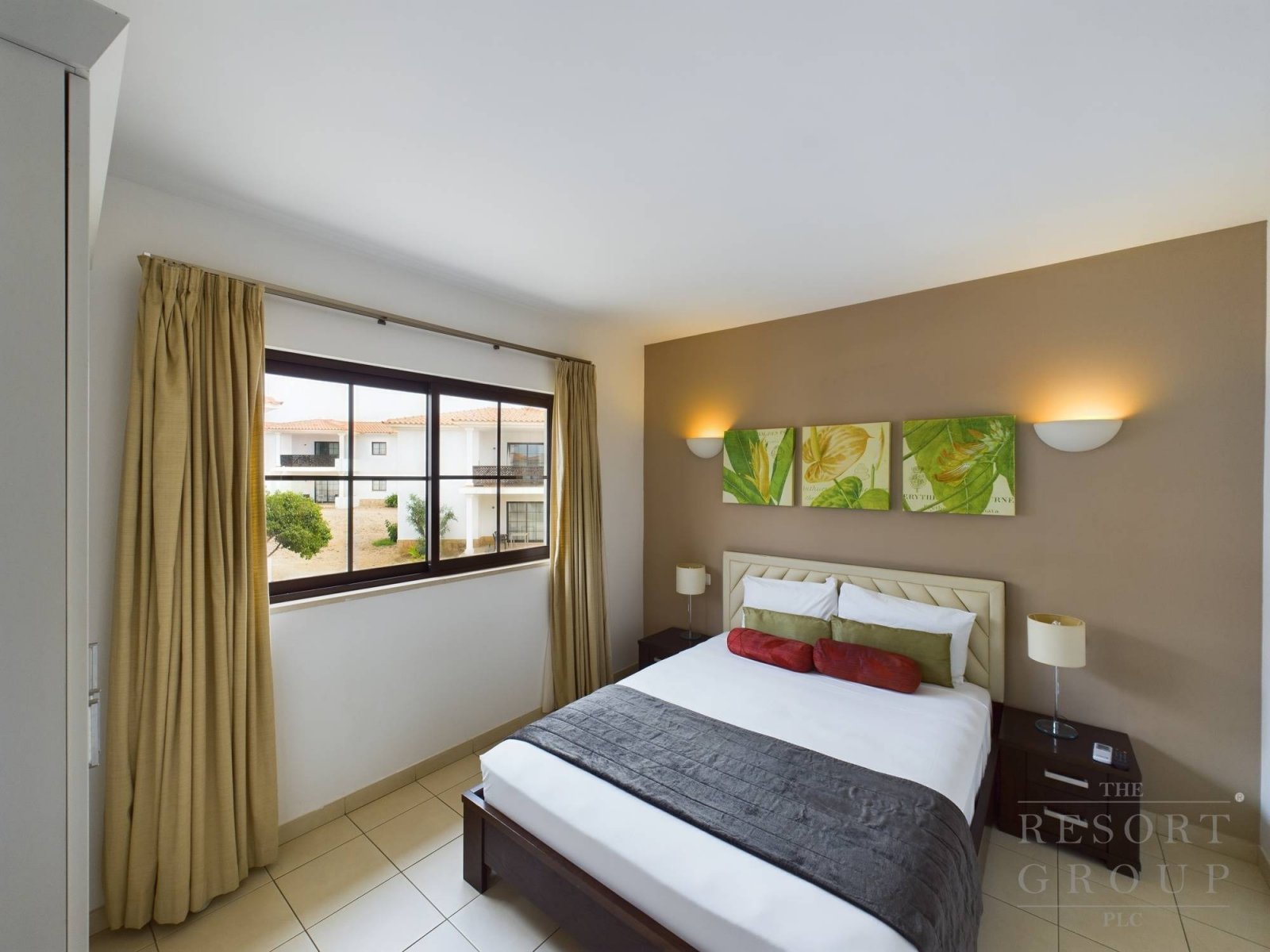 three-bedroom in the 1st line by the sea | 100 m from the beach | 4 swimming pools | Santa Maria, Cape Verde