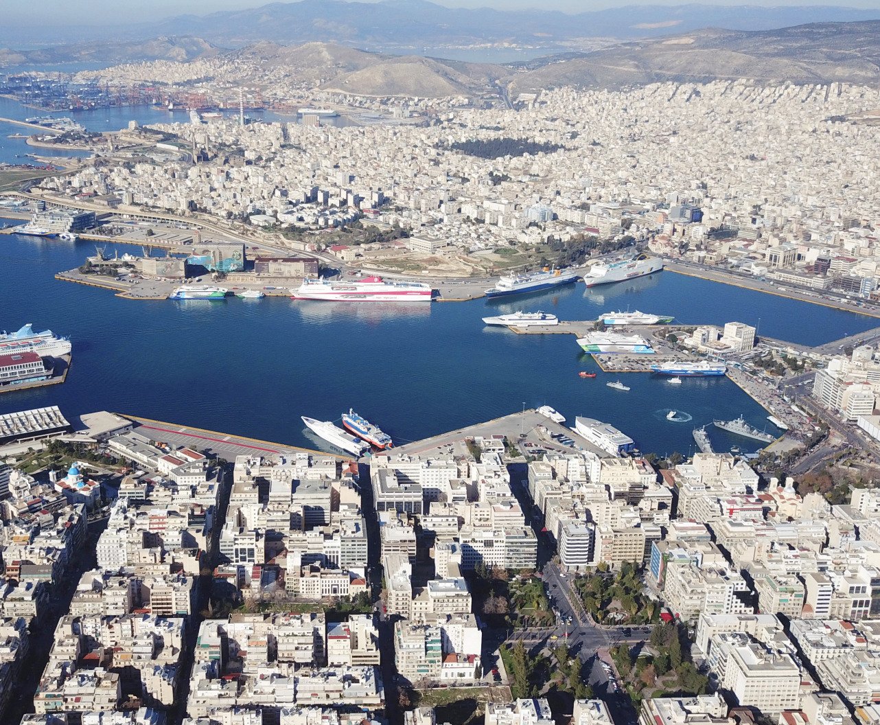 Luxury two-bedroom apartment by the port, desirable location, Piraeus, Athens