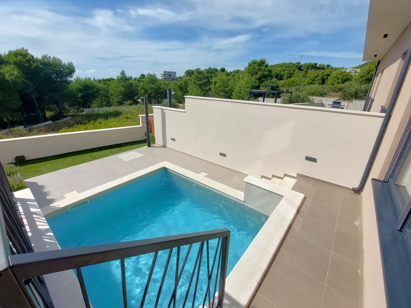 Luxury semi-detached house with swimming pool and panoramic sea view Vodice