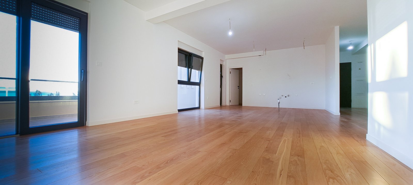 Premium-Apartment nur 50 m vom Meer entfernt, Dachterrasse → Privlaka
