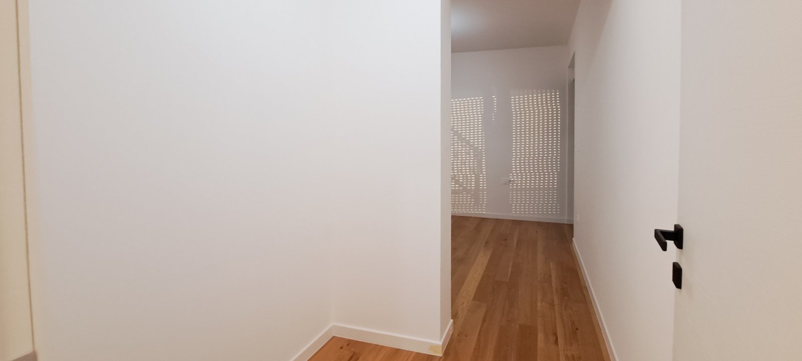 Premium-Apartment nur 50 m vom Meer entfernt, Dachterrasse → Privlaka