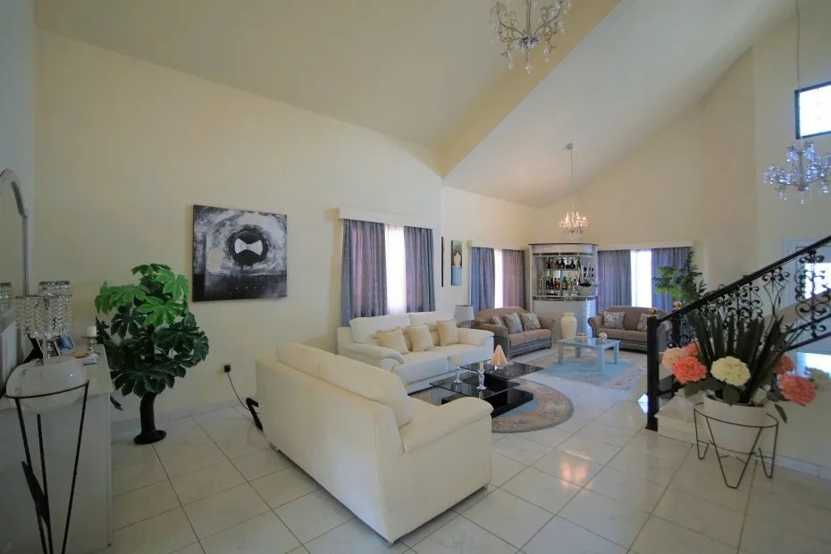 Detached Villa in Ypsonas, Limassol