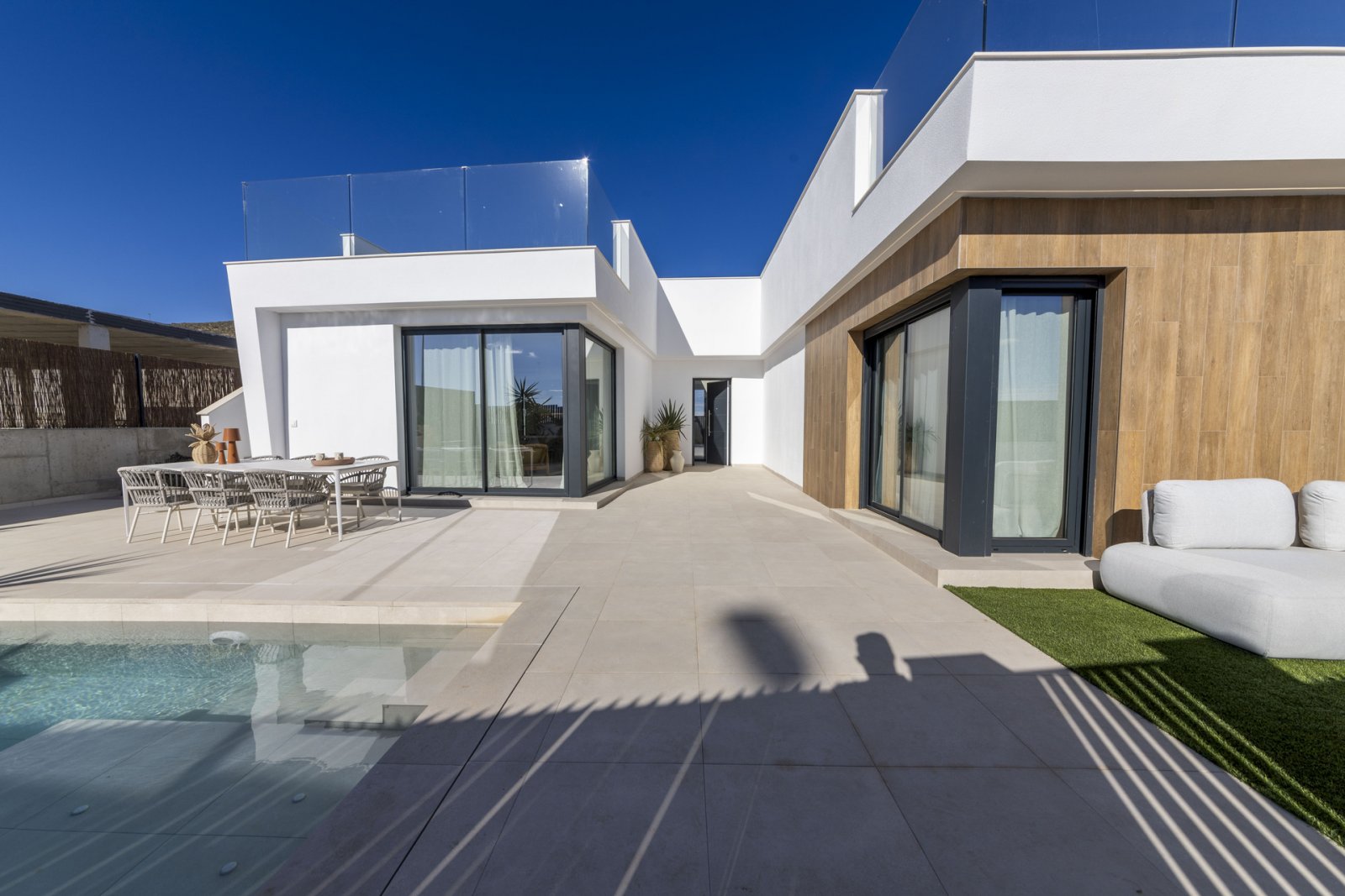 Luxury house with pool near the airport, Murcia