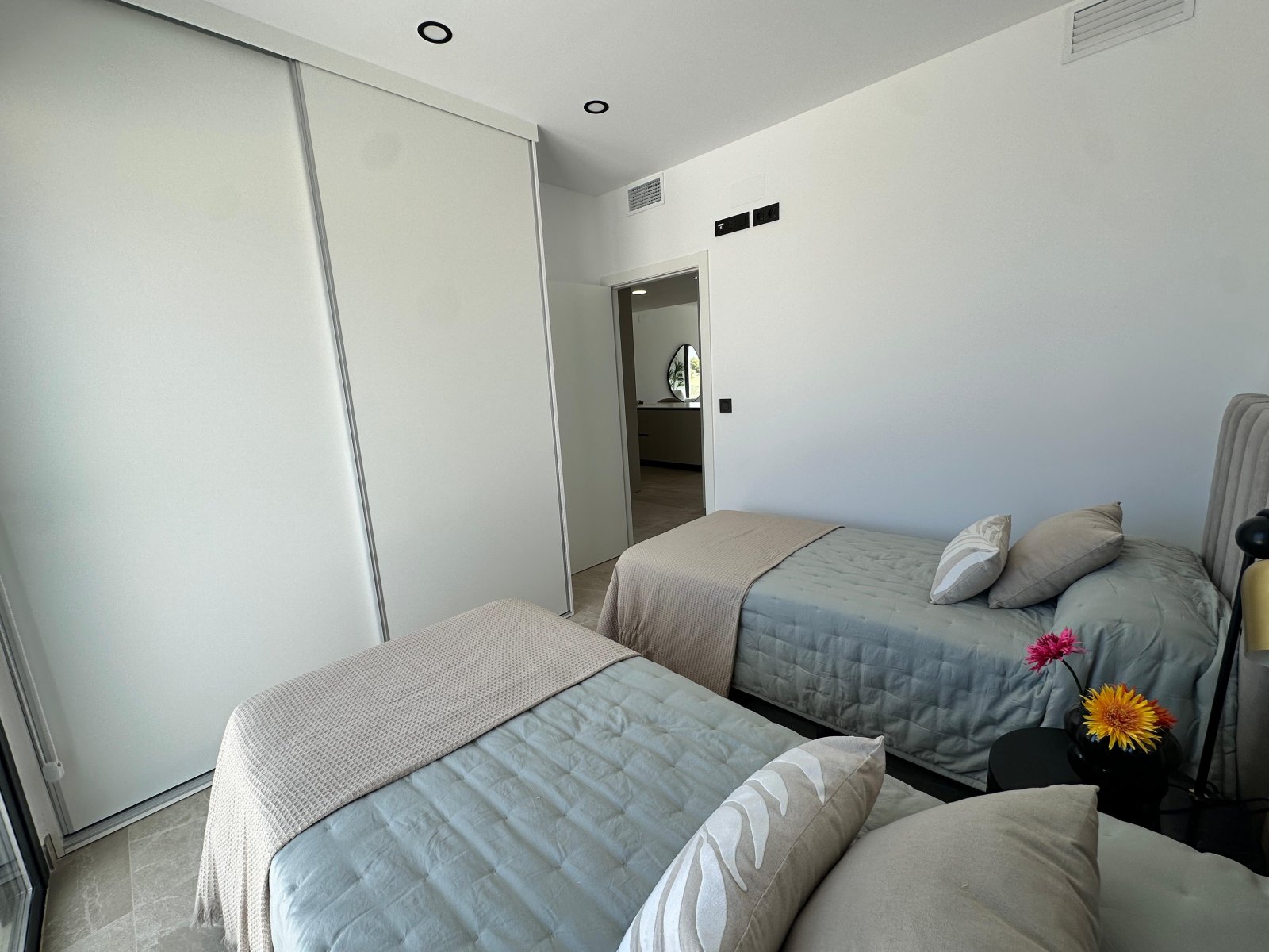Modern apartment by the sea, quiet location, Los Alcázares