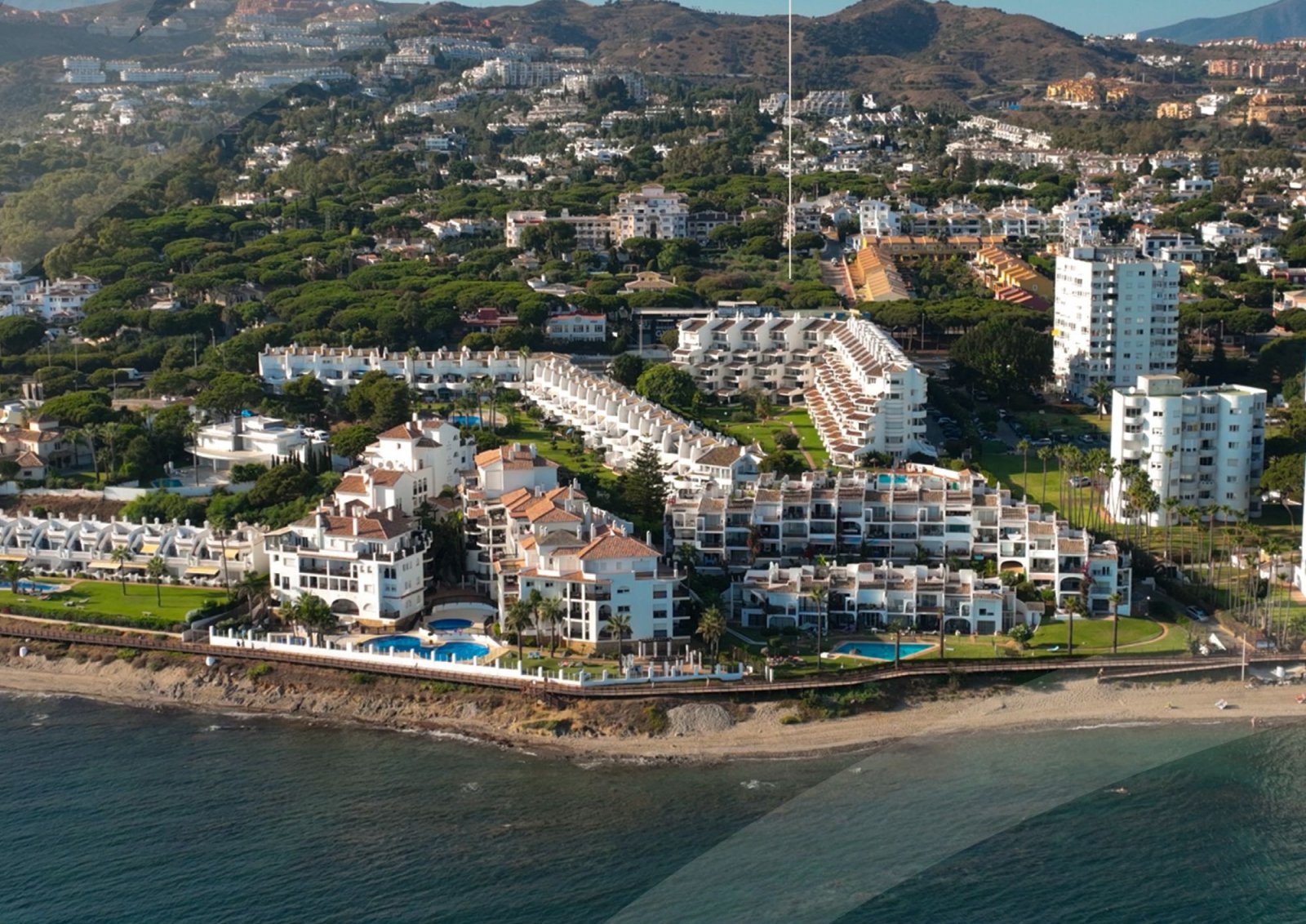 Exclusive villas with pool by the sea, Mijas