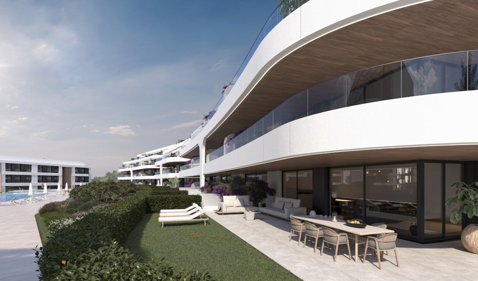 Exclusive apartment with terrace by the sea, Estepona