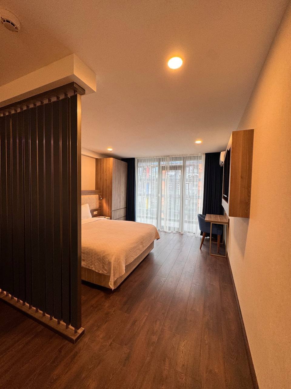 Large studio apartment on a high floor in La Quinta, Batumi, Georgia – Fully furnished property near the sea