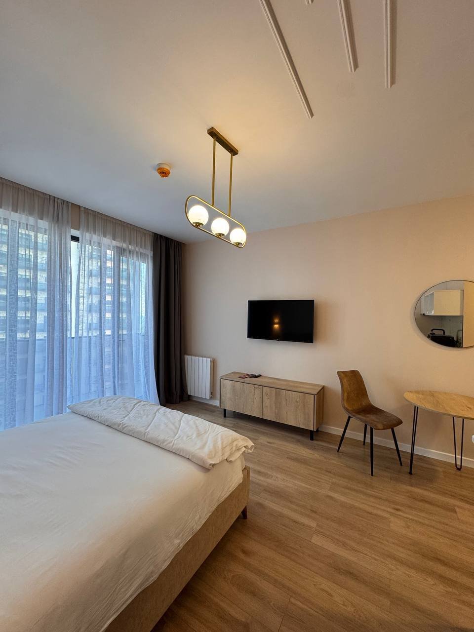 High-quality studio apartment with sea view in Batumi, Georgia – Fully furnished in a business-class residence just steps from the beach