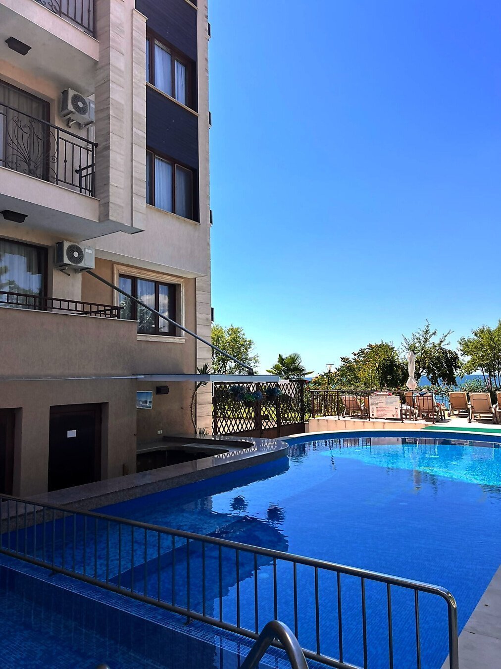 Apartment 1+2 in the Porto Paradiso complex, Sveti Vlas, Bulgaria