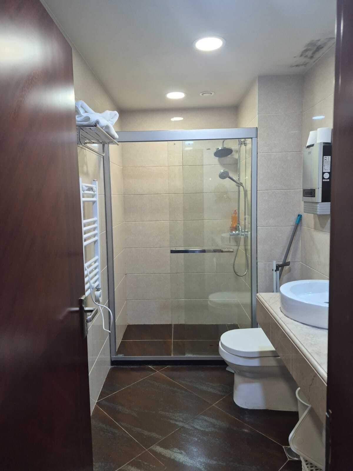 One-room apartment in one of the most impressive holiday complexes by the sea near Batumi, Georgia – fully furnished residence with access to private...