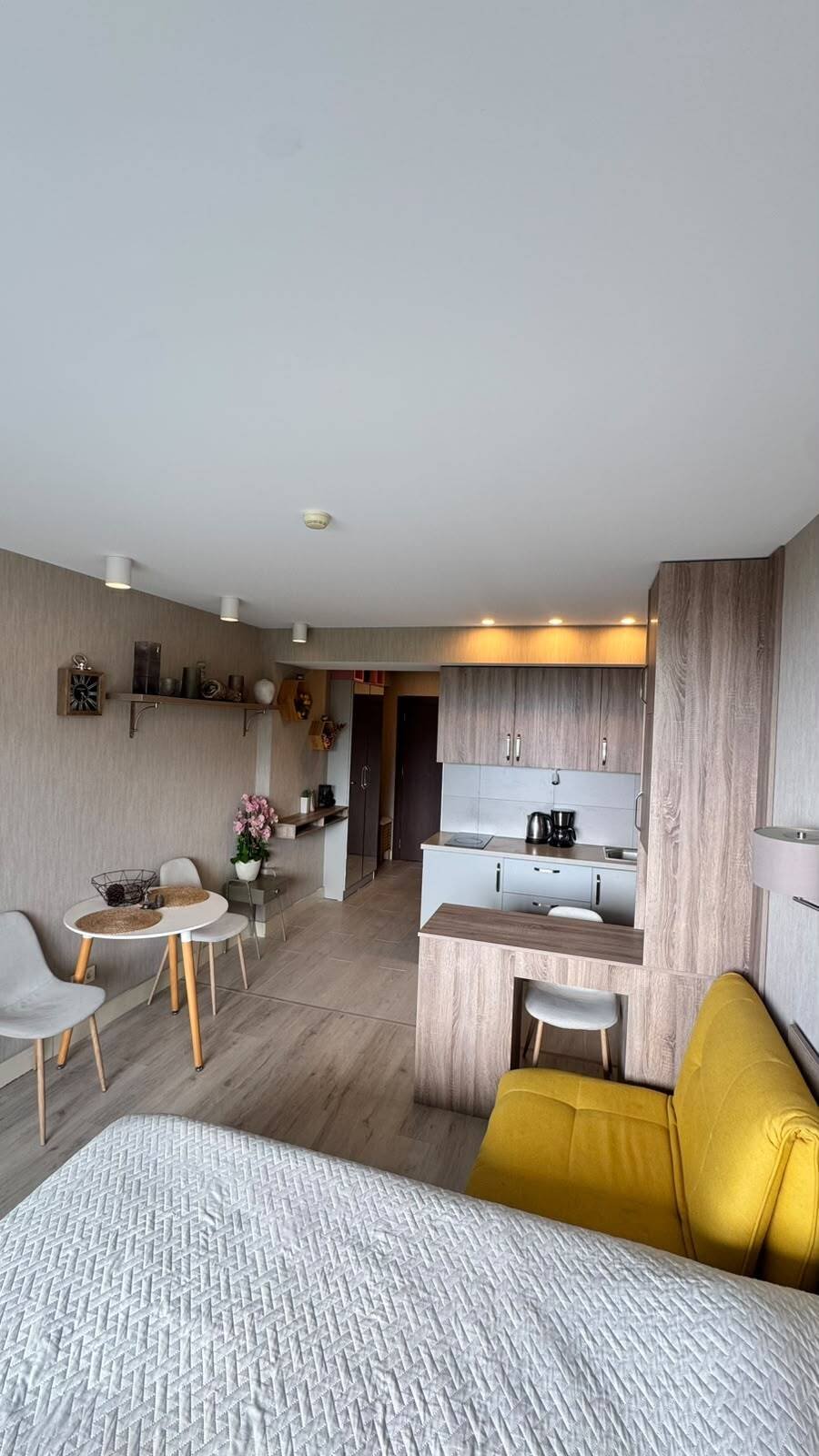 Bright studio with sea and park view in the Orbi Beach Tower, Batumi, Georgia – fully furnished apartment near the beach
