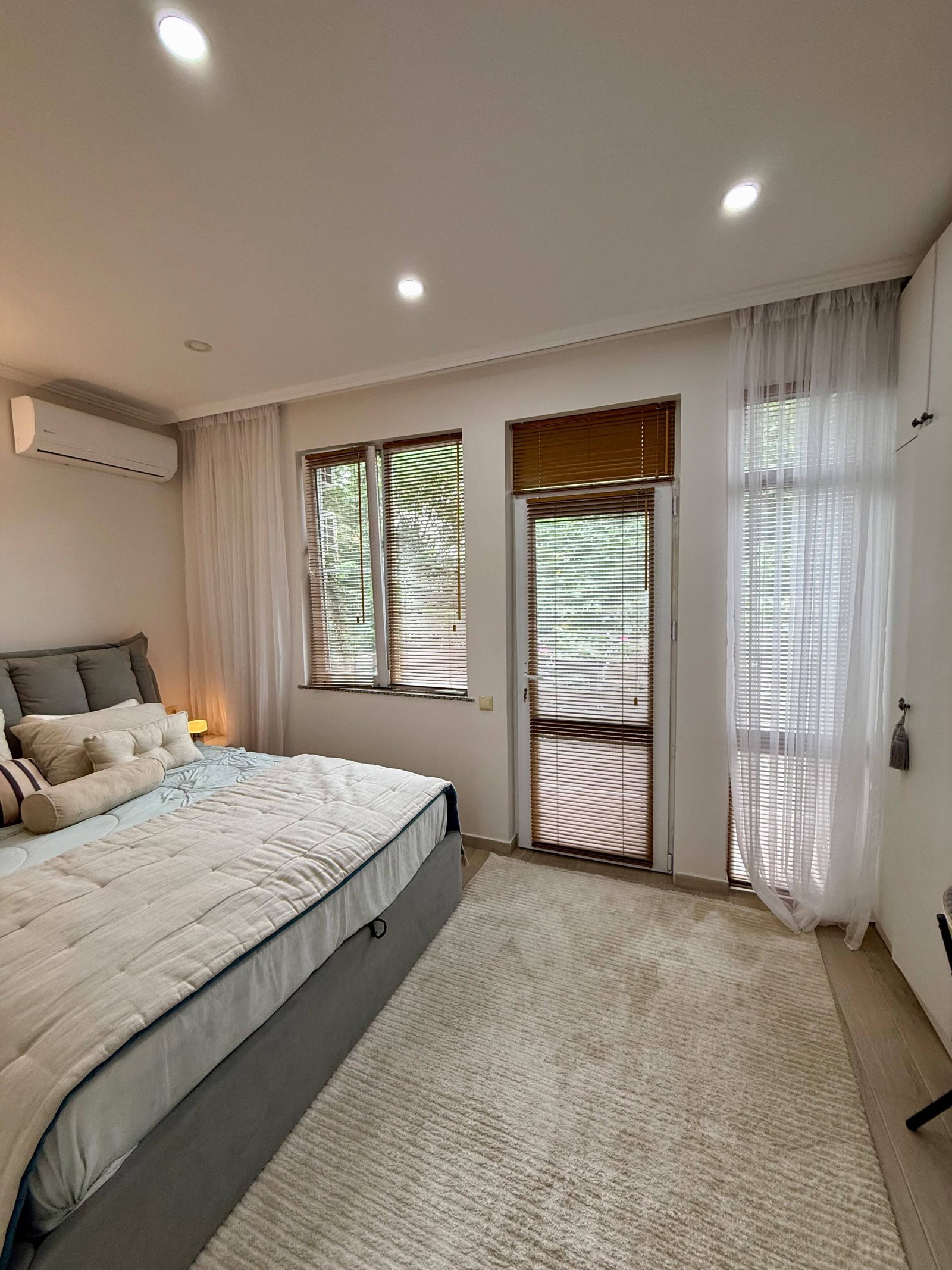 Beautiful two-bedroom maisonette apartment in Batumi, Georgia – Newly renovated home with private garden in Polo Village