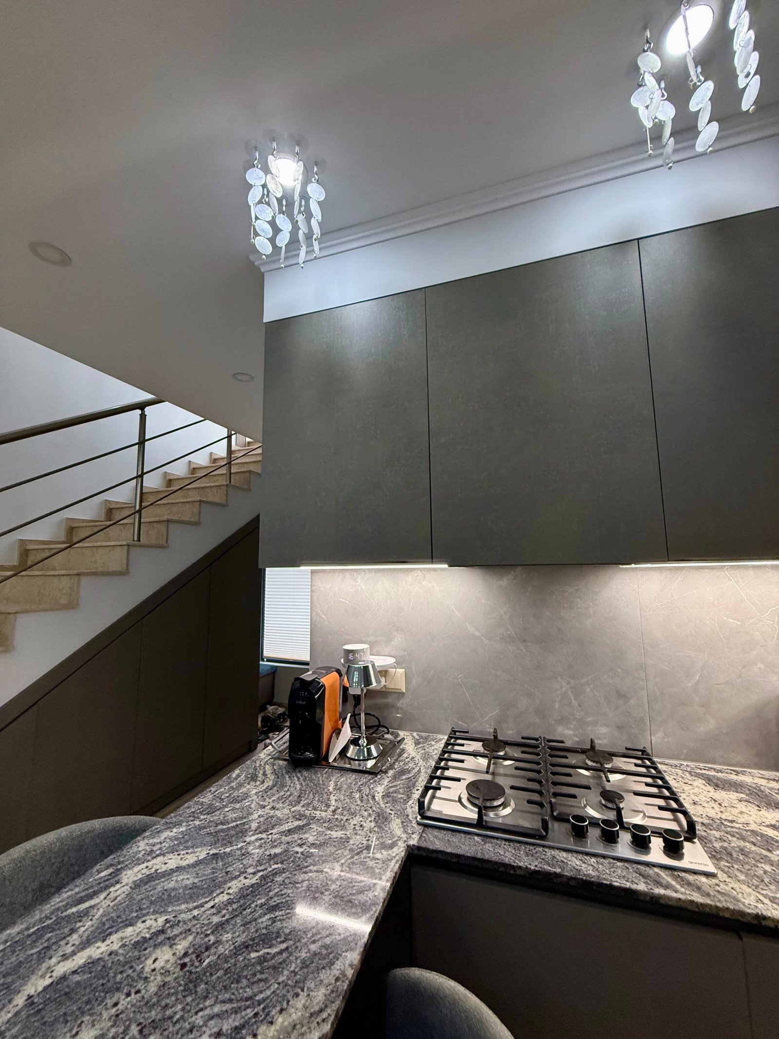 Beautiful two-bedroom maisonette apartment in Batumi, Georgia – Newly renovated home with private garden in Polo Village