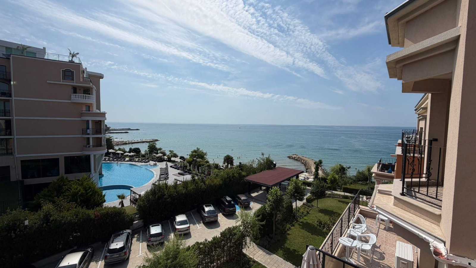 Two-room apartment with sea view in the Premier Fort Beach complex in Sveti Vlas, Bulgaria