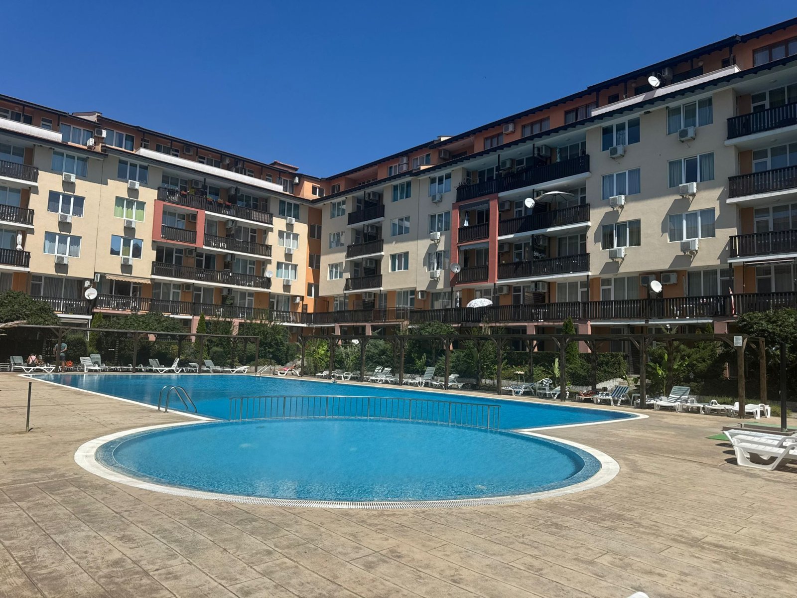 Studio with pool view for long-term rent from 1 year at Chateau Aheloy 2 in Aheloy, Bulgaria