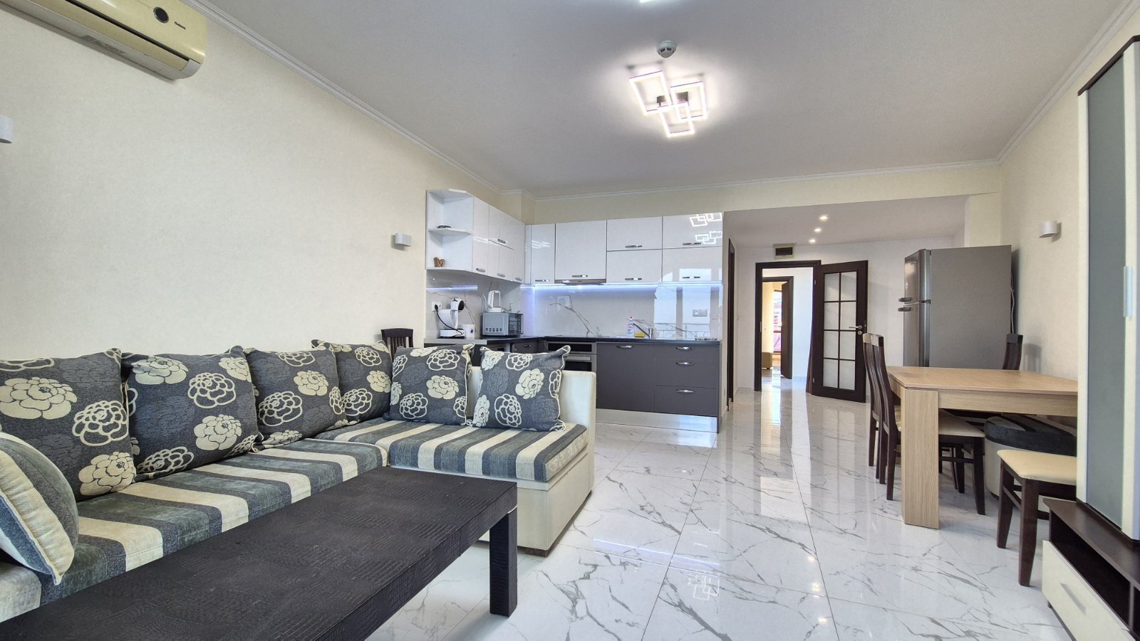3-room apartment with sea view at Grand Hotel Sveti Vlas, Bulgaria