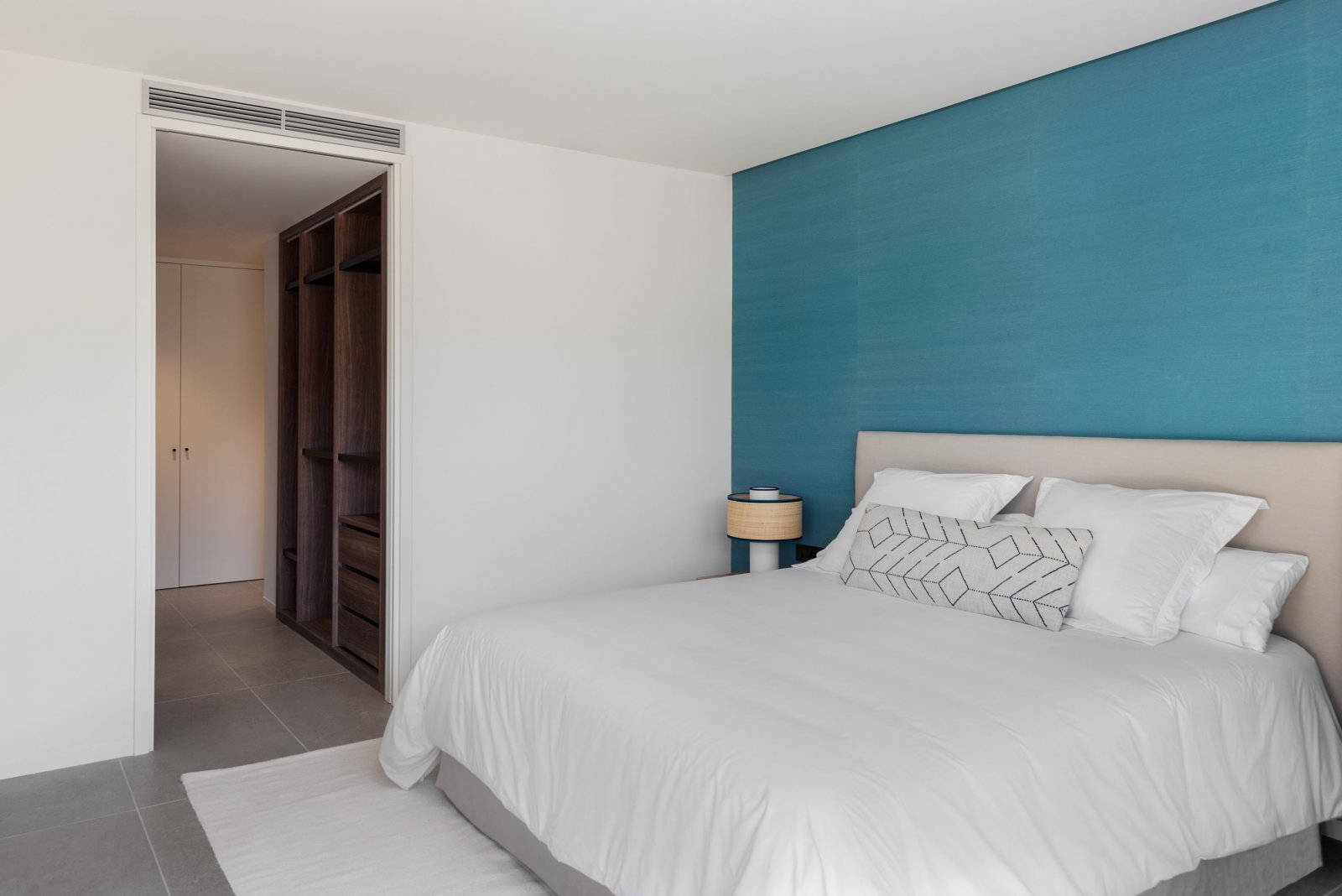 Exclusive apartment by the sea, Pueblo Nuevo, Spain