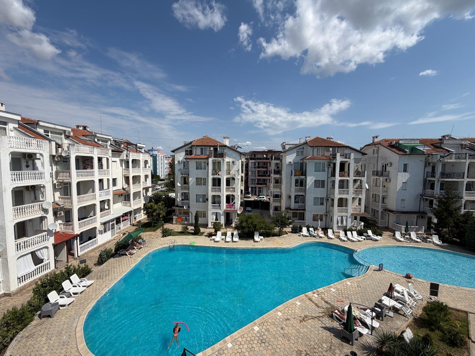 Sunny Beach: Three-room apartment with pool view in the Bravo 5 complex in Sunny Beach, Bulgaria Sunny Beach: Three-room apartment with pool view in the Bravo 5 complex in Sunny Beach, Bulgaria