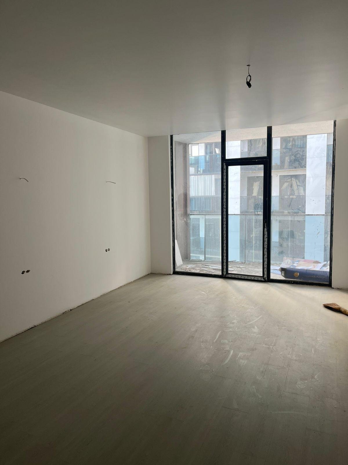 Studio apartment on a high floor at New Boulevard, Batumi, Georgia – Private balcony, rooftop pool, and close to the sea.