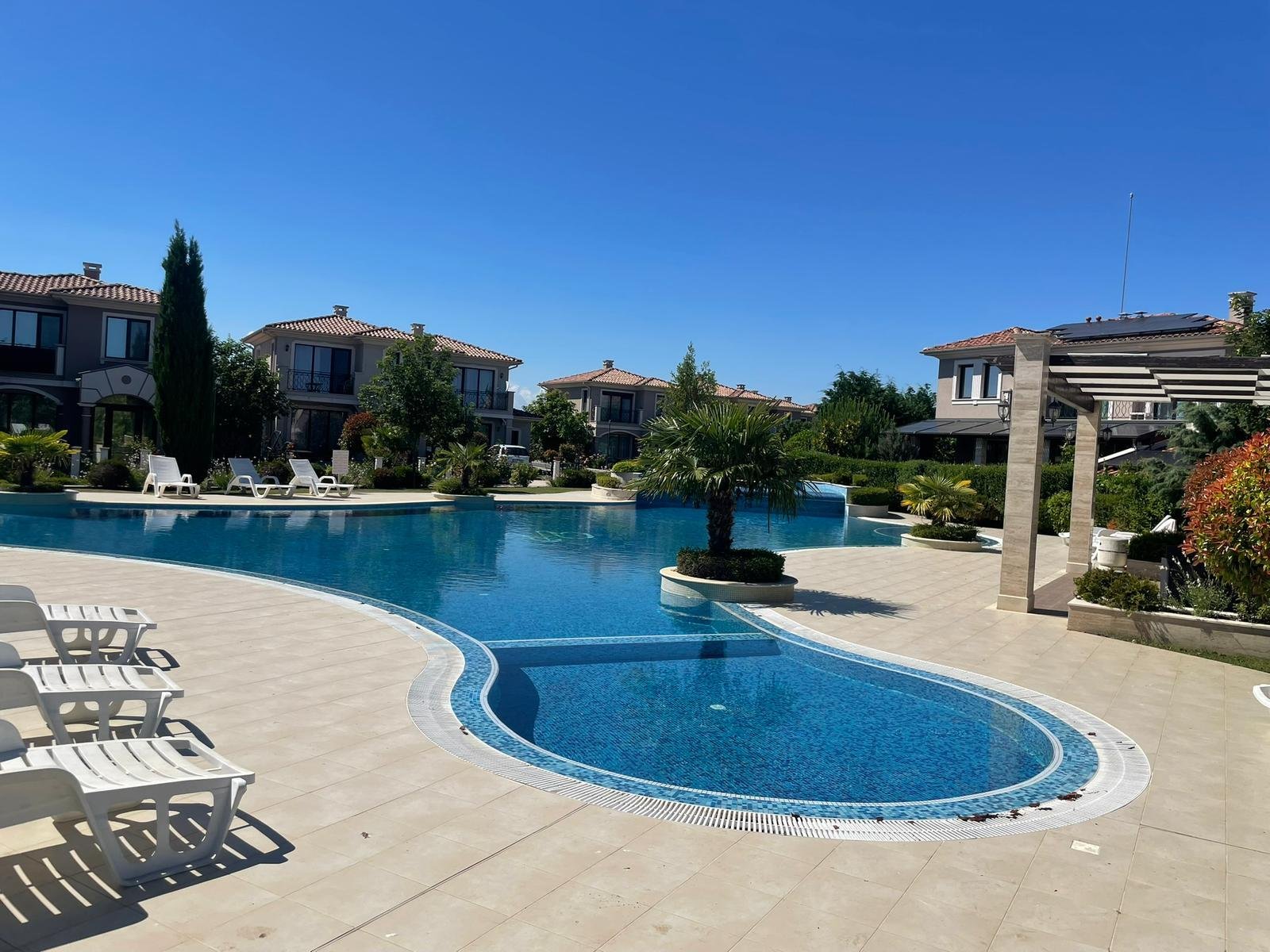 Single-family house Victoria Lake North Sarafovo Sarafovo Bulgaria