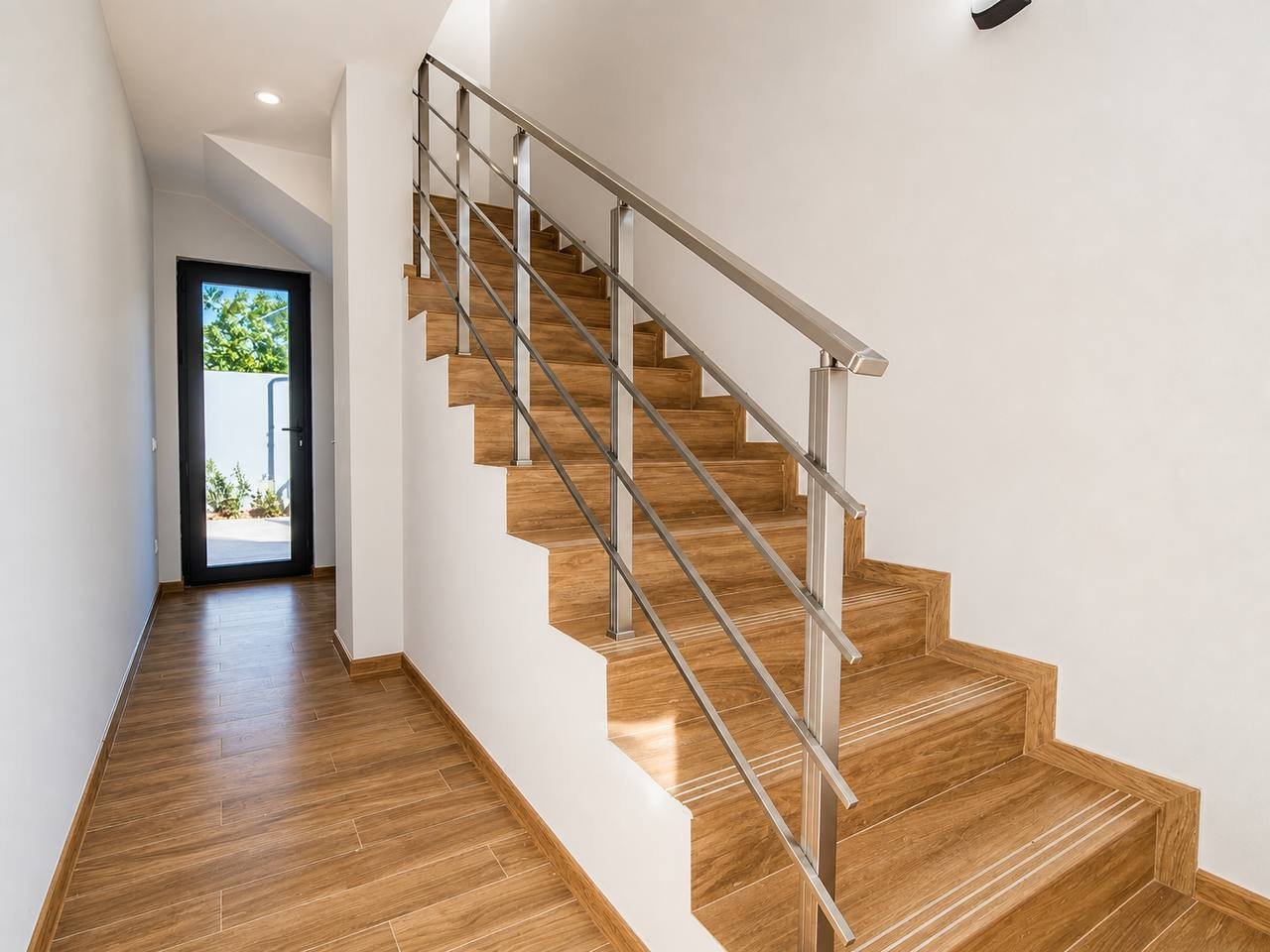 Modern three-story townhouse at Batumi Garden Inn, Batumi, Georgia – Private garage, terrace & pool