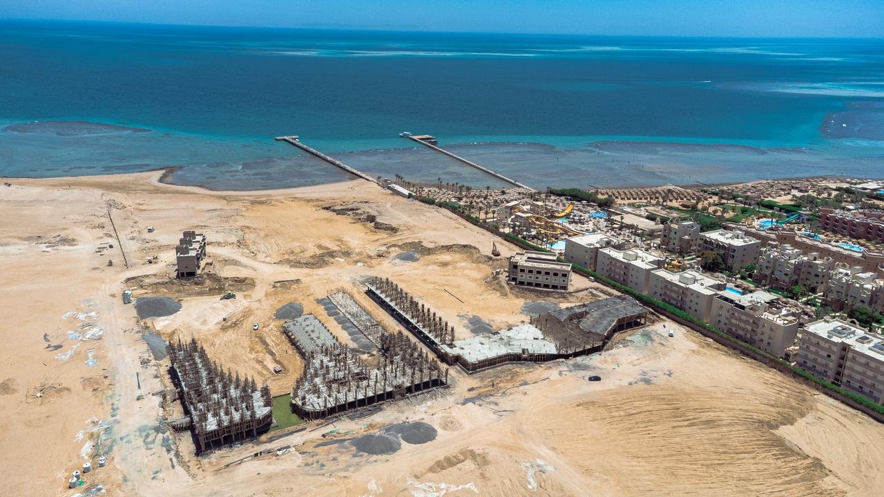 2BR Sea View Apartment in Hayat Beach Resort