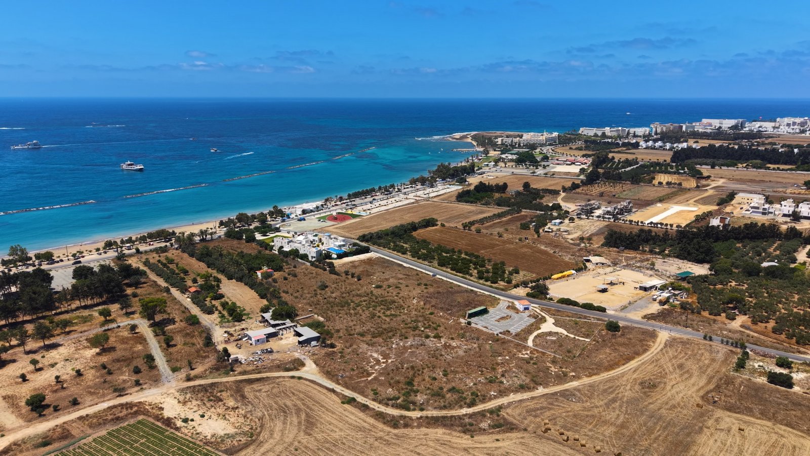 Verano – 3 Bedroom Semi-Detached Beachfront Villas in Geroskipou, Paphos