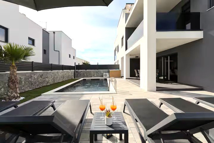 Modern house with pool and roof terrace, Vrsi-Mulo, Croatia