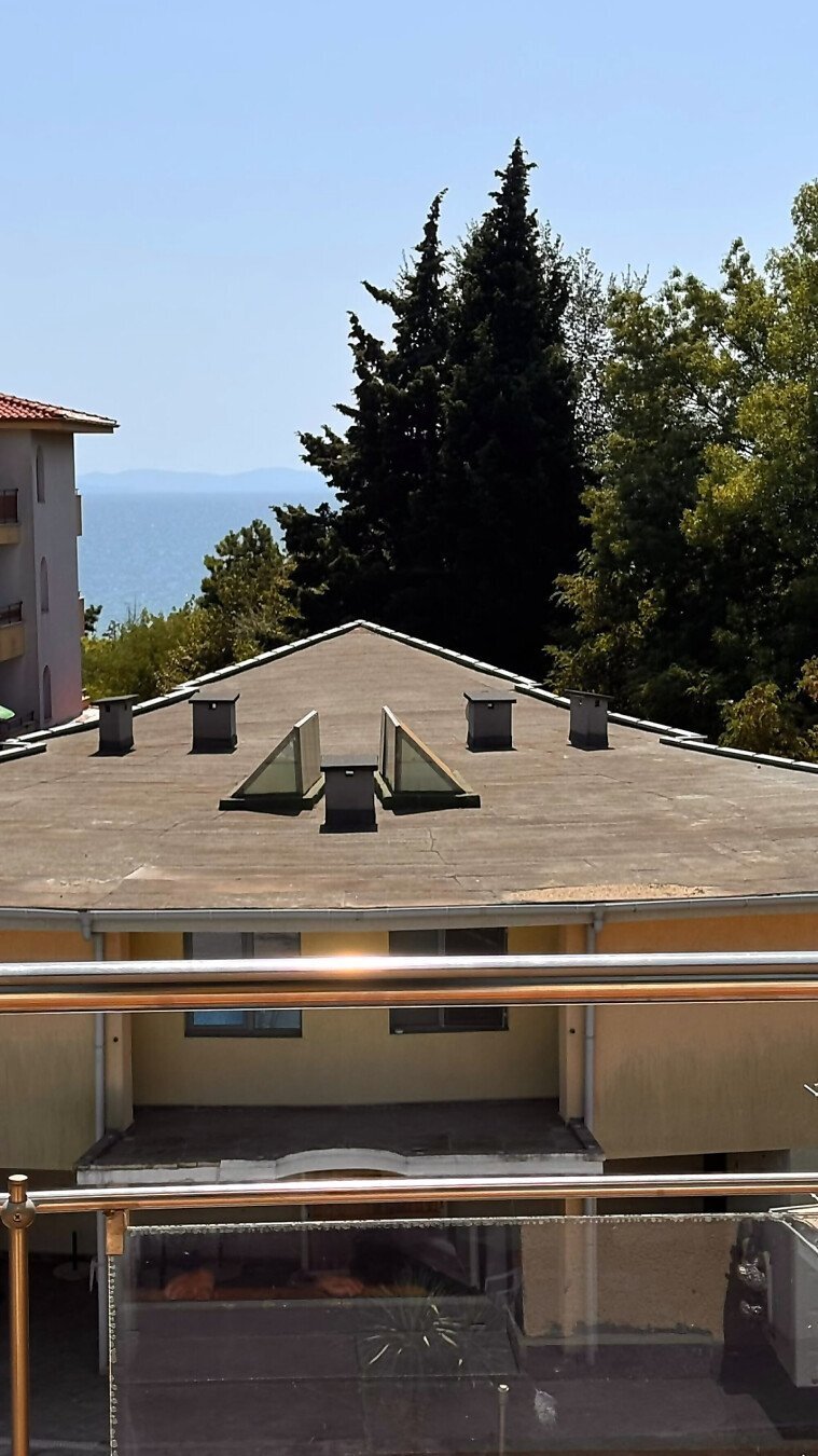 Apartment 1+1 in the "Black Sea View" complex, Ravda, Bulgaria