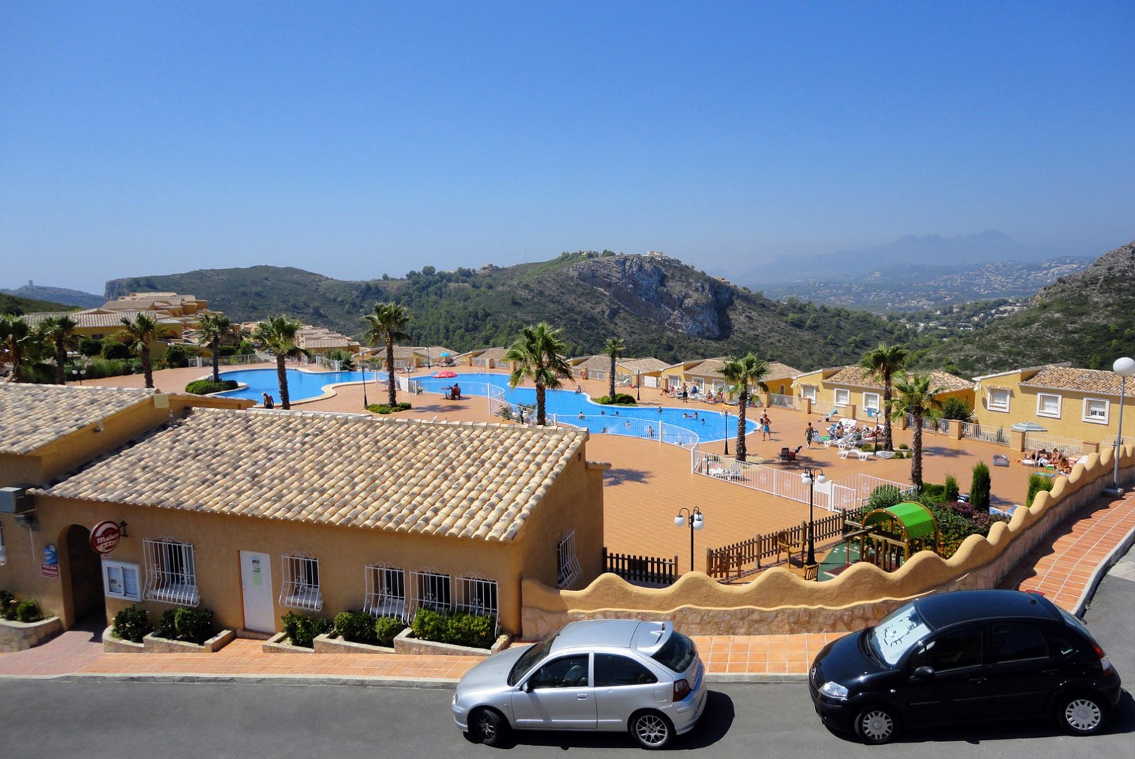 Modernes Apartment Cumbre del Sol, 2 km vom Meer entfernt, Benitachell