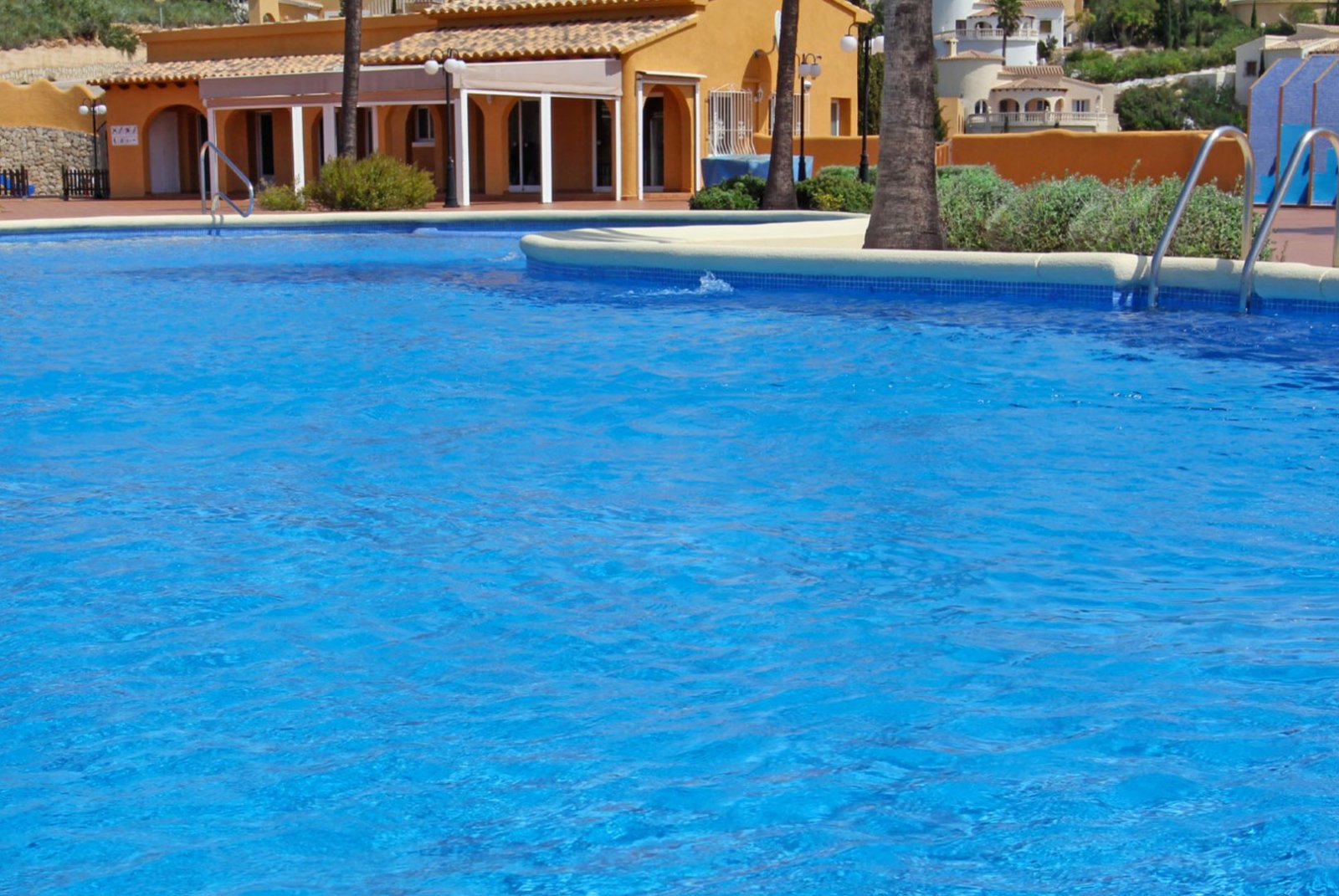 Modernes Apartment Cumbre del Sol, 2 km vom Meer entfernt, Benitachell