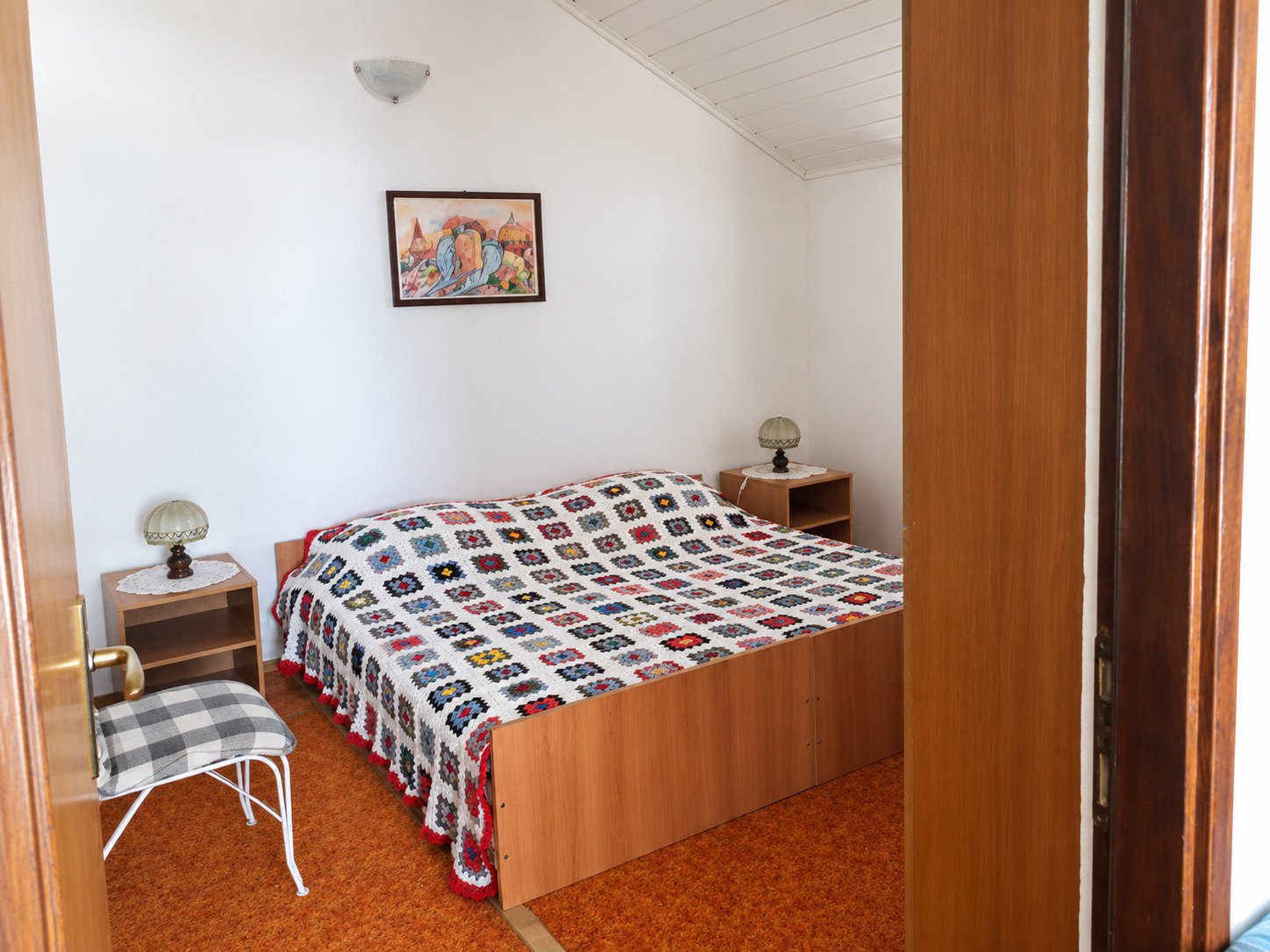 Geräumiges Haus mit zwei Apartments, 700 m vom Strand entfernt, Sabunike, Kroatien
