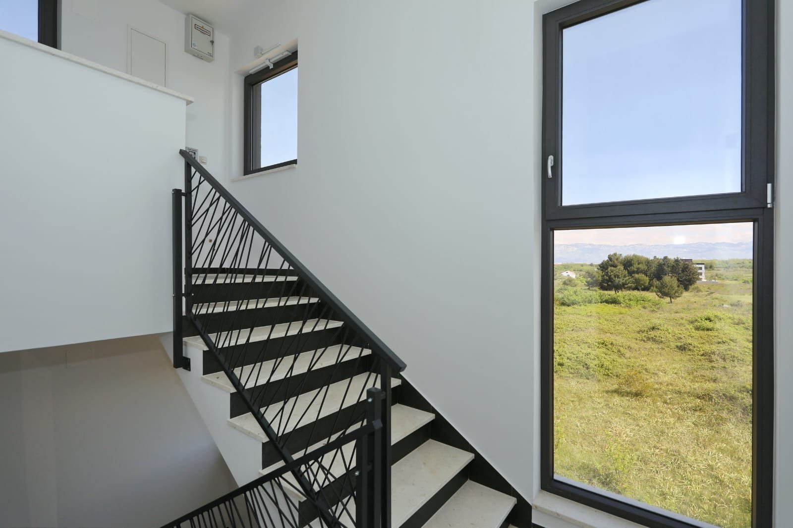 Luxury penthouse with rooftop pool 40 m from the sea, Privlaka, Croatia