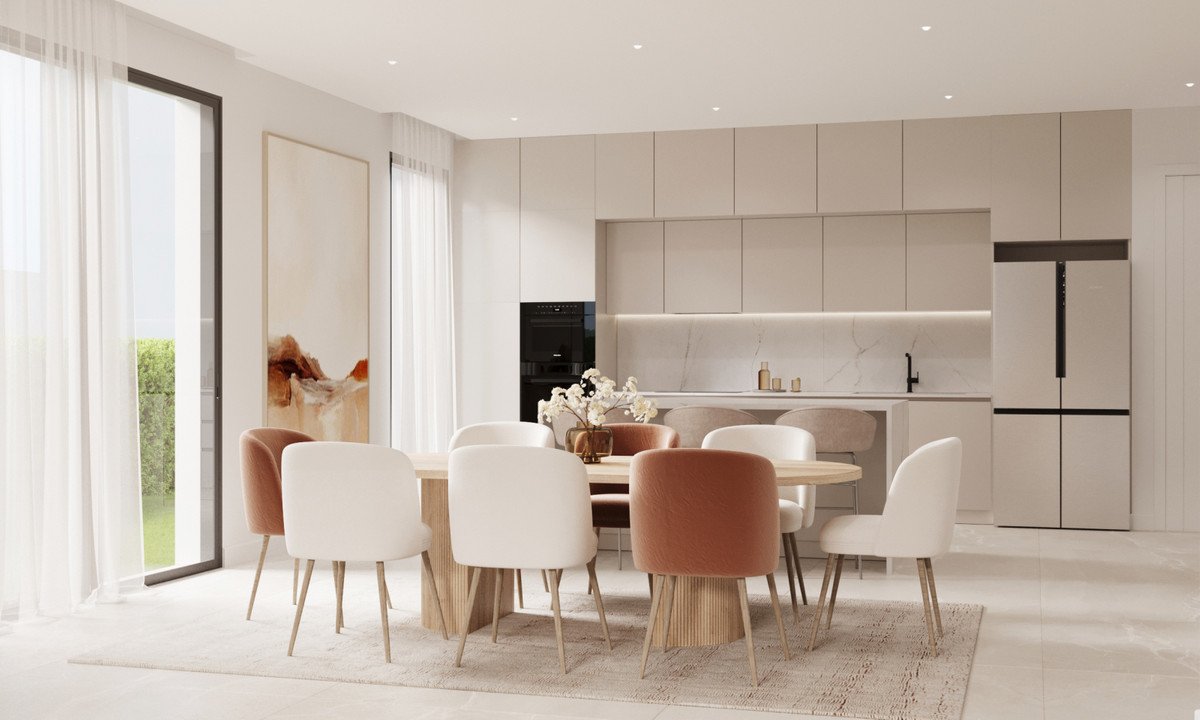 Elegante Erdgeschosswohnung mit Garten in Strandnähe, Estepona, Spanien