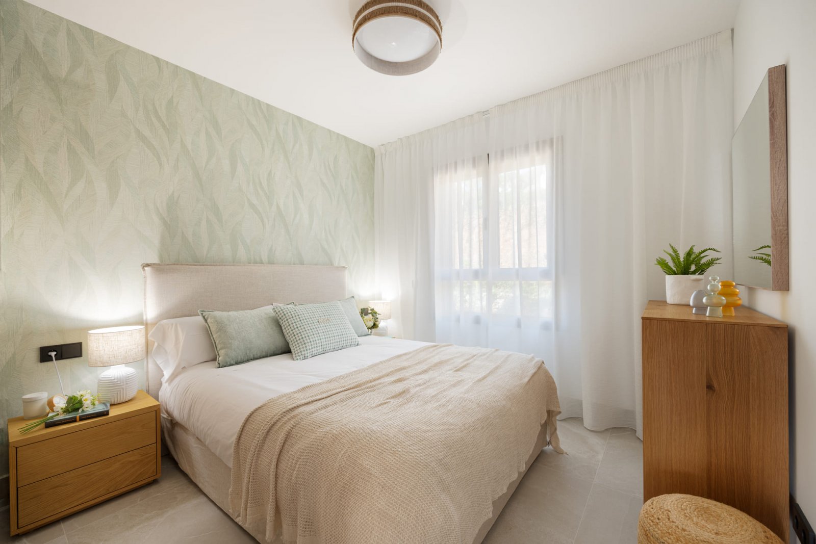 Elegant townhouse with sea views, Cerros del Lago