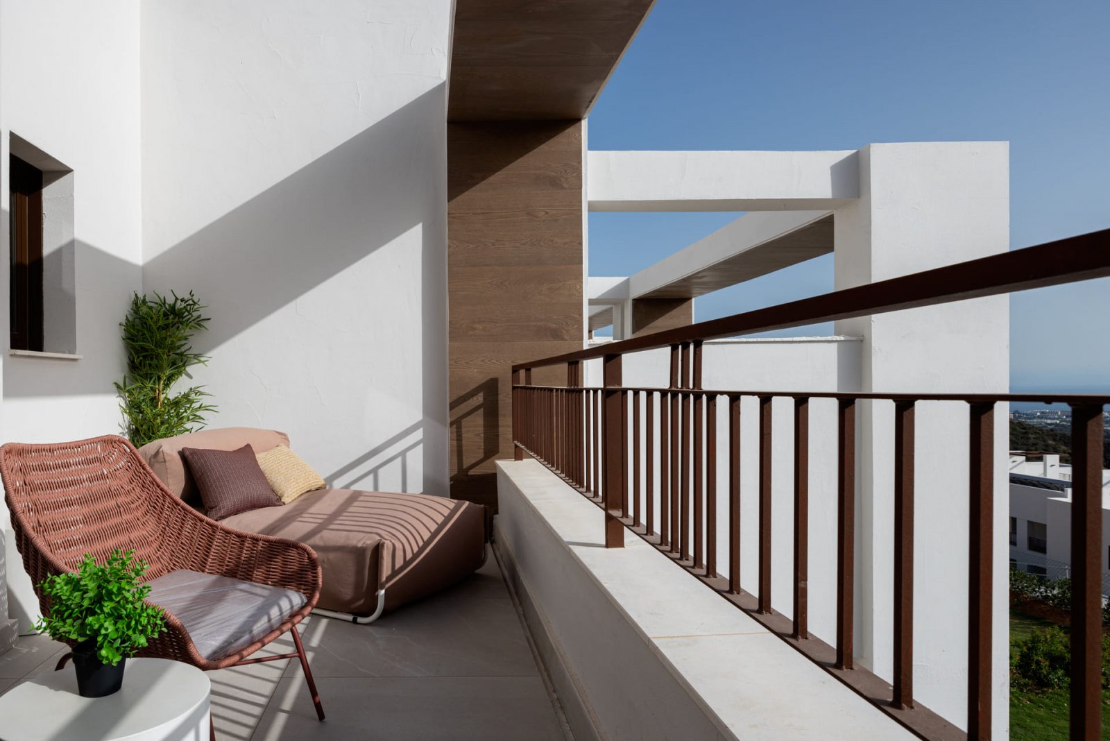 Elegant townhouse with sea views, Cerros del Lago