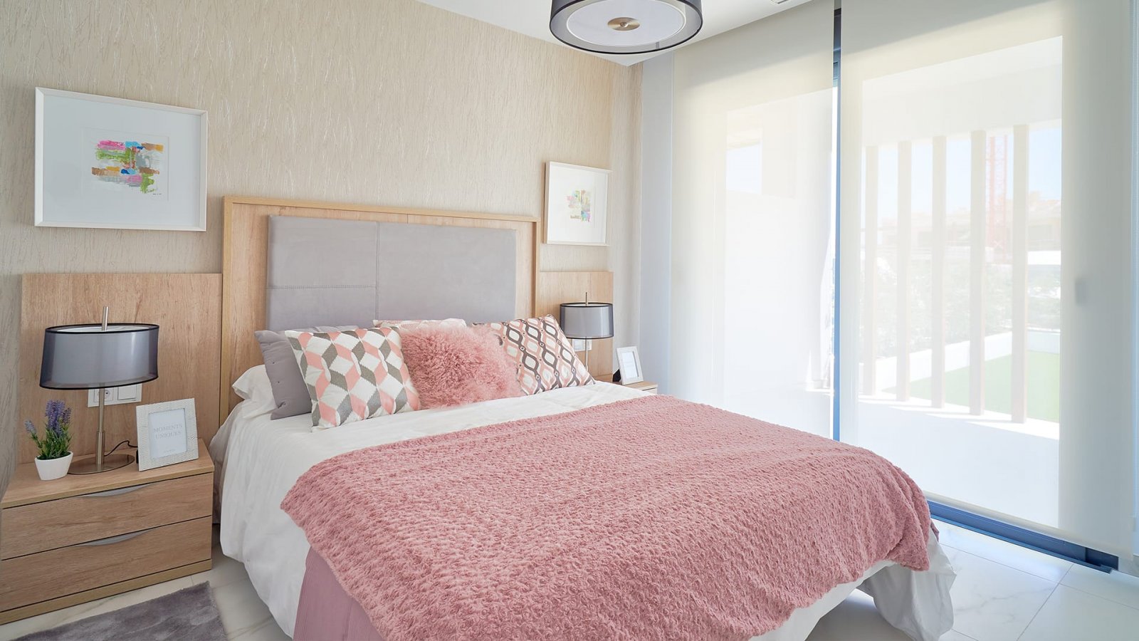 Letzte Ferienwohnung mit Garten, 800 m vom Strand entfernt, Estepona, Spanien