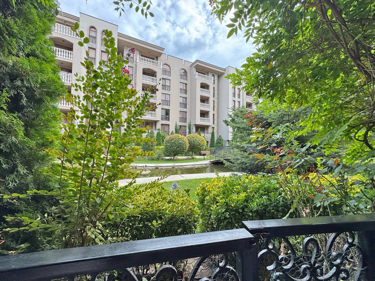 2-room apartment in the exclusive Cascadas 11 complex, Sunny Beach, Bulgaria