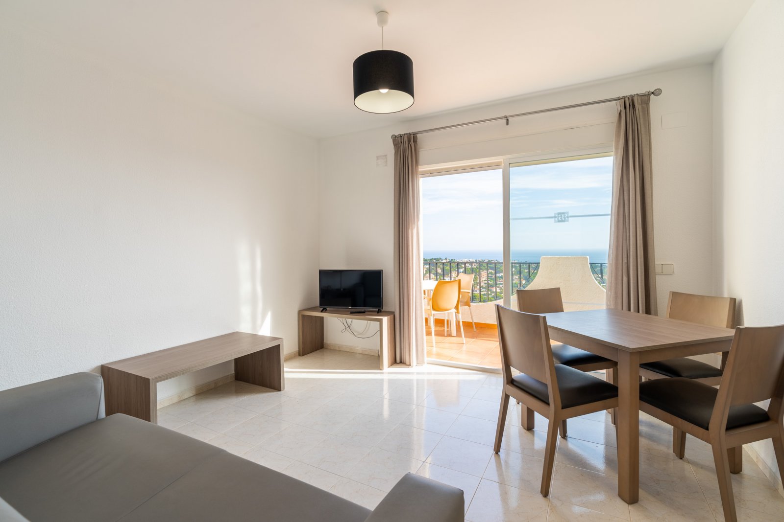 Modern apartments by the sea, communal pool, Calpe